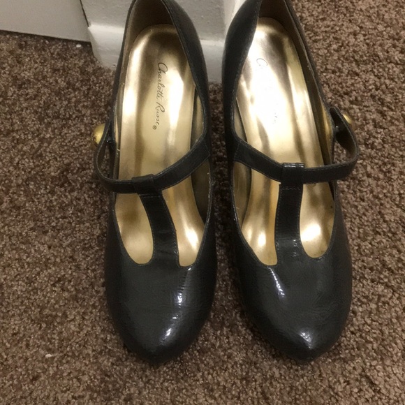 Closed toe heels - Picture 2 of 3